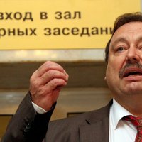 Krievijas Valsts dome atņem mandātu opozīcijas deputātam Gudkovam