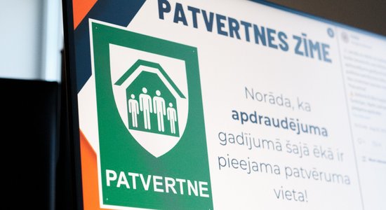 Valsts nodrošinās pašvaldības ar 2156 luminiscējošām zīmēm "Patvertne"