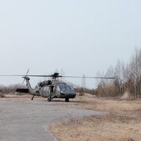 Karavīri Rīgā veiks treniņu - desantēsies no 'Black Hawk' helikopteriem