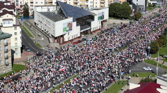 Minskas  Varoņu gājiens, 13. septembris  - 6