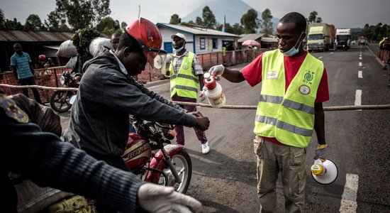 Ebolas vīrusa dēļ Ruanda slēgusi robežu ar Kongo DR