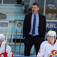 Kuldas pārstāvētā 'Jokerit' izcīna uzvaru pār KHL līdervienību 'Lokomotiv'