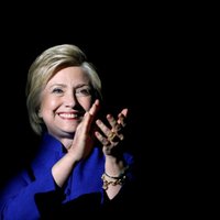 Klintone guvusi pietiekamu delegātu atbalstu izvirzīšanai par prezidenta kandidāti