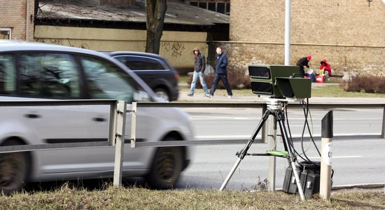 Лиелюксис: ясно, что к 10 мая стационарных фоторадаров не будет