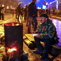 Ukrainas prezidents izsludina ultimātu, Austrumukrainā nostiprina barikādes (teksta tiešraides arhīvs)