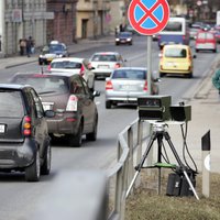 На латвийские дороги возвращаются мобильные фоторадары