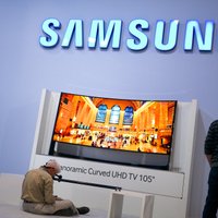 Izliektie televizori un planšetes profesionāļiem 'Samsung' inovāciju izstādē