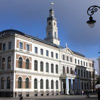 Darbu Rīgas domē sāk 10 jauni deputāti