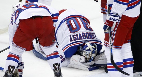 'Rangers' Stenlija kausa ievadā piedzīvo zaudējumu un paliek bez Lundkvista