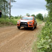 Neikšāns/Dzirkals ātrākā no Latvijas ekipāžām 'Rally Estonia' noslēgumā