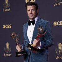 'Emmy' pārsteigumi: 'Netflix' triumfs, Teilore-Džoja bez balvas un nedienas ar daudzveidību