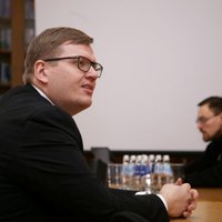 VARAM pieprasa Ušakovam atskaitīties par 'Rīgas satiksmes' uzraudzību