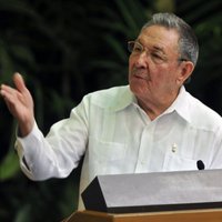 Rauls Kastro pateicas pāvestam par atbalstu ASV un Kubas attiecību uzlabošanā