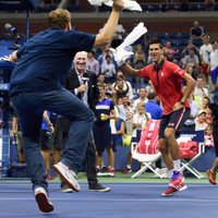 Джокович станцевал с фанатом на US Open (ВИДЕО)