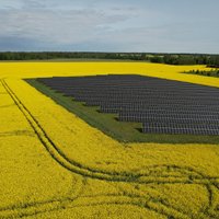 Piesaista 300 miljonus eiro vairāku vērienīgu saules, vēja un hibrīdo parku būvniecībai