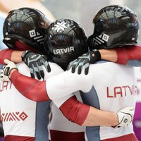 Latvijas olimpiskā bobsleja komanda Latvijā atgriezīsies naktī uz otrdienu
