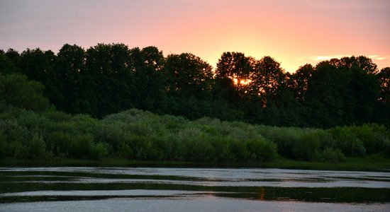 Почти на всех официальных пляжах снова разрешено купаться