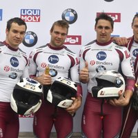 Латвийский экипаж Мелбардиса выиграл этап Кубка мира в Иглсе