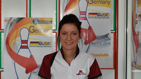 Diana Zavjalova, bowling