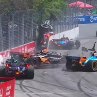 Video: Šaušalīga avārija "IndyCar" sacensībās Toronto