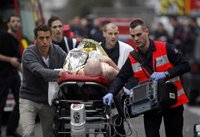 Uzbrukumā satīras žurnāla 'Charlie Hebdo' redakcijai Parīzē nogalināti 12 cilvēki; Francijā piemin upurus