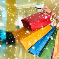 Опрос: жители отличаются привычками в покупке подарков и проведении праздников