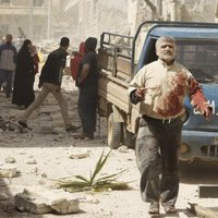 'Mēs baidījāmies no saules': Sīrijas ārsts par mucu bumbu šausmām