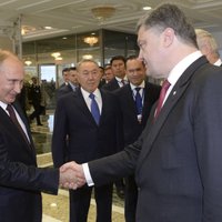 Песков рассказал о тайных встречах Путина и Порошенко