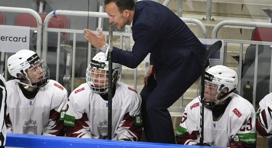 Сборная Латвии по хоккею сыграла в четвертьфинале чемпионата мира U-18