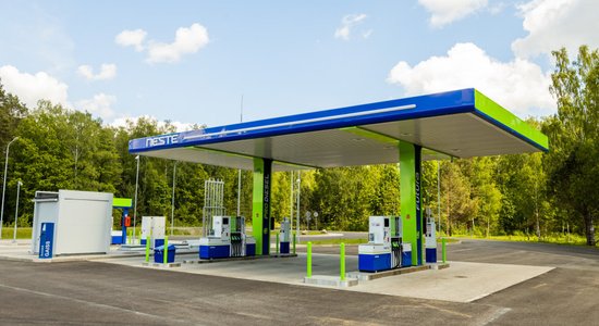 'Neste' investē elektro drošībā, uzstādot elektrības ģeneratorus DUS tīklā