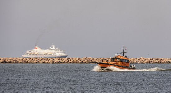 ФОТО. В Лиепайском порту побывало круизное судно Balmoral