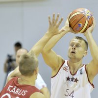 Laksa ar 22 punktiem palīdz 'Start' komandai izlīdzināt rezultātu Polijas čempionāta ceturtdaļfinālā