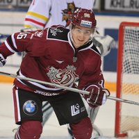KHL piespriež Bičevskim sodu par pretinieka nogāšanu