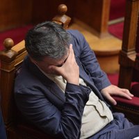 Grieķijas parlamentā pirms izšķirošā balsojuma asas debates par aizdevēju piedāvāto reformu plānu
