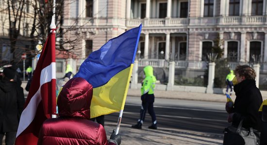 25 февраля в Риге россияне и русские Латвии соберутся на митинг под лозунгом "Победу — Украине! Свободу — России!"