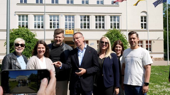 Latvija dodas pie vēlēšanu urnām un izvēlas jaunās vietvaras. Teksta tiešraide