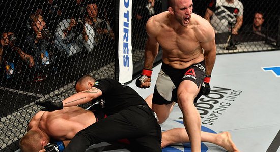 ВИДЕО: Уроженец Латвии Циркунов потерпел первое и тяжелое поражение в UFC