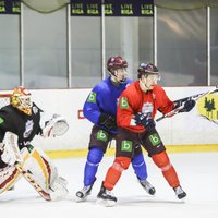 Foto: Latvijas hokeja izlase gatavojas 'Euro Ice Hockey Challenge' turnīram Dānijā