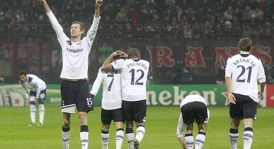 Павлюченко забил первый гол в премьер-лиге