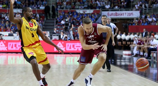 Peinera 14 punkti neglābj PAOK apstāšanās FIBA Čempionu līgas astotdaļfinālā