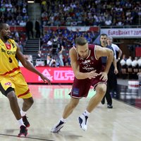Peinera 14 punkti neglābj PAOK apstāšanās FIBA Čempionu līgas astotdaļfinālā