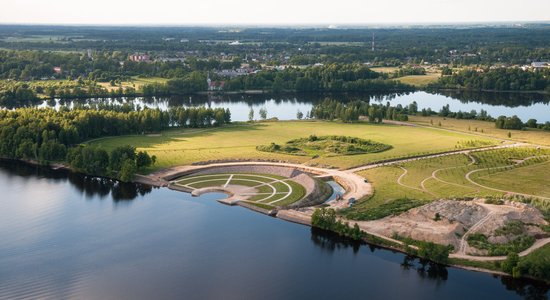 Dziedošie aktieri koncertēs Likteņdārza atbalstam