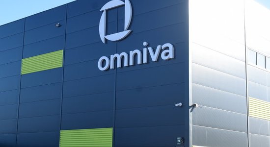 Trīs futbola stadionu lielumā – 'Omniva' būvēs milzīgu šķirošanas centru