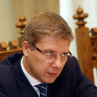 В пятницу министр Пуце может отстранить Ушакова