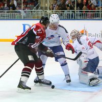 Francijas izlase uz pasaules čempionātu dodas ar vienu NHL spēlētāju ierindā
