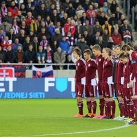 Latvijas futbola izlase FIFA rangā pakāpjas par vienu vietu