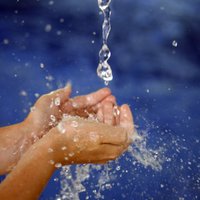 Диетолог: "Вода — лучшее средство для очистки организма"