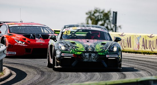 "Porsche Latvia Racing Team" debijas sacensībās finišē 1. vietā GT4 klasē