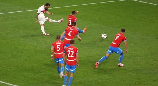 ВИДЕО. Сенсационная Грузия обыграла Португалию и вместе с Турцией пробилась в плей-офф ЕВРО  