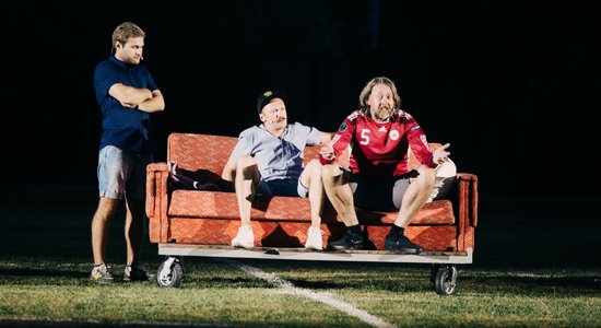 Futbolam veltītā izrāde 'Uzvara ir mirklis' dodas Latvijas tūrē